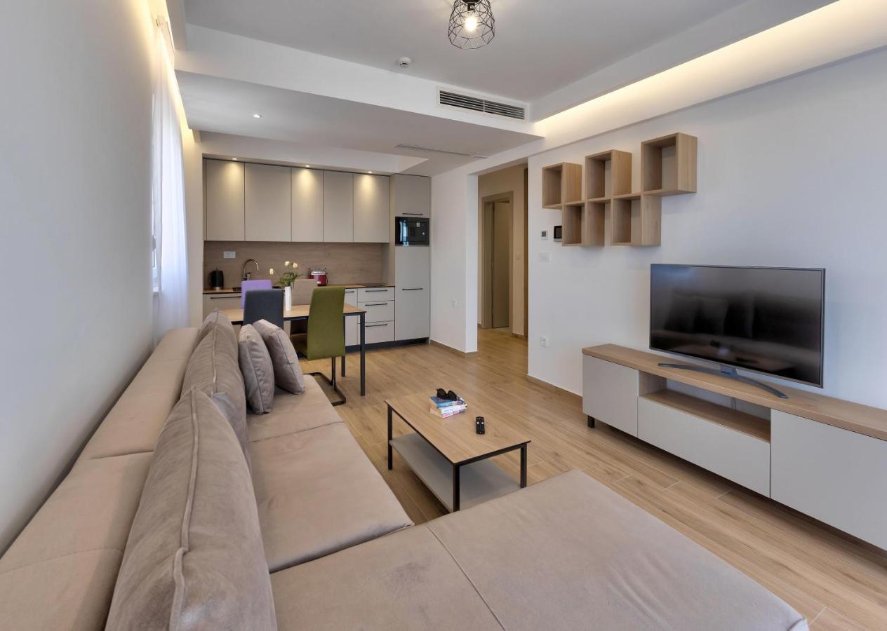 Apartments Amare Promajna Exterior photo