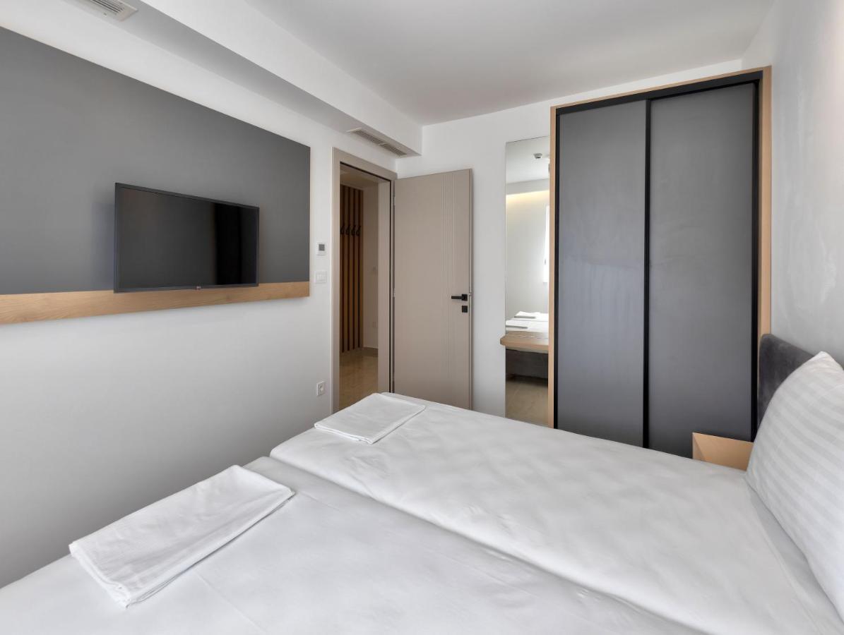 Apartments Amare Promajna Exterior photo